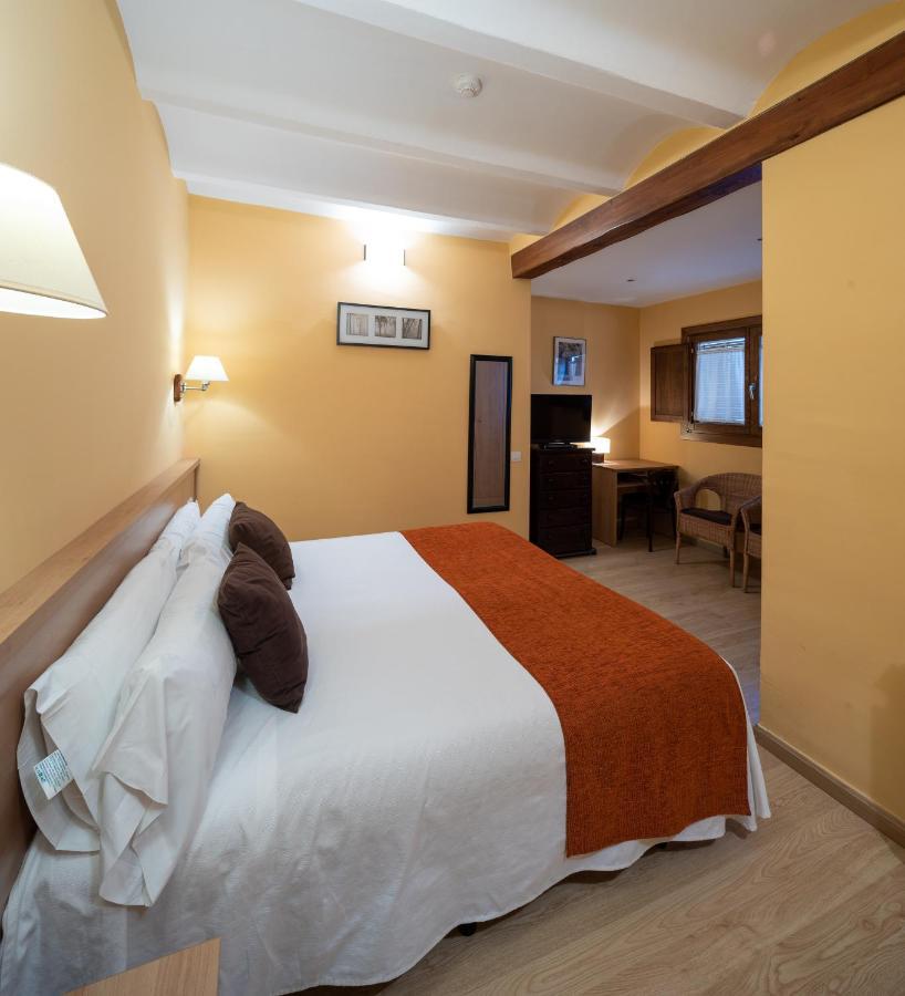 Hotel Ripoll Sant Hilari Sacalm Exterior photo