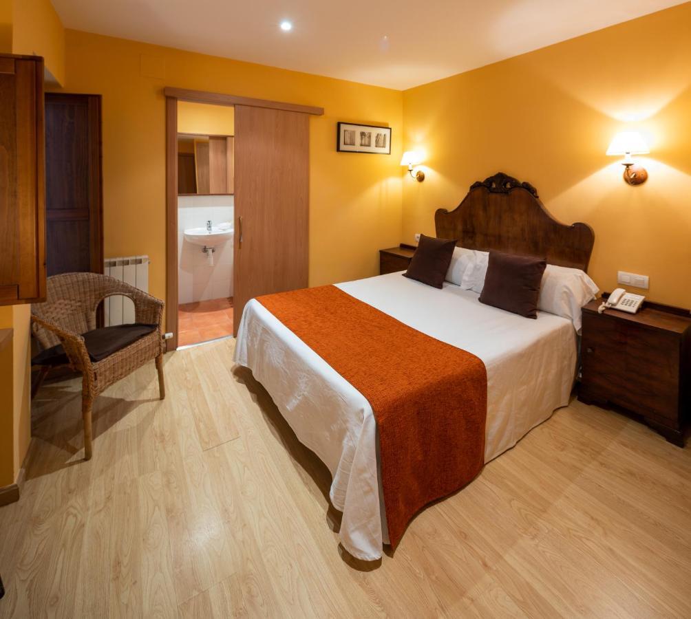 Hotel Ripoll Sant Hilari Sacalm Exterior photo